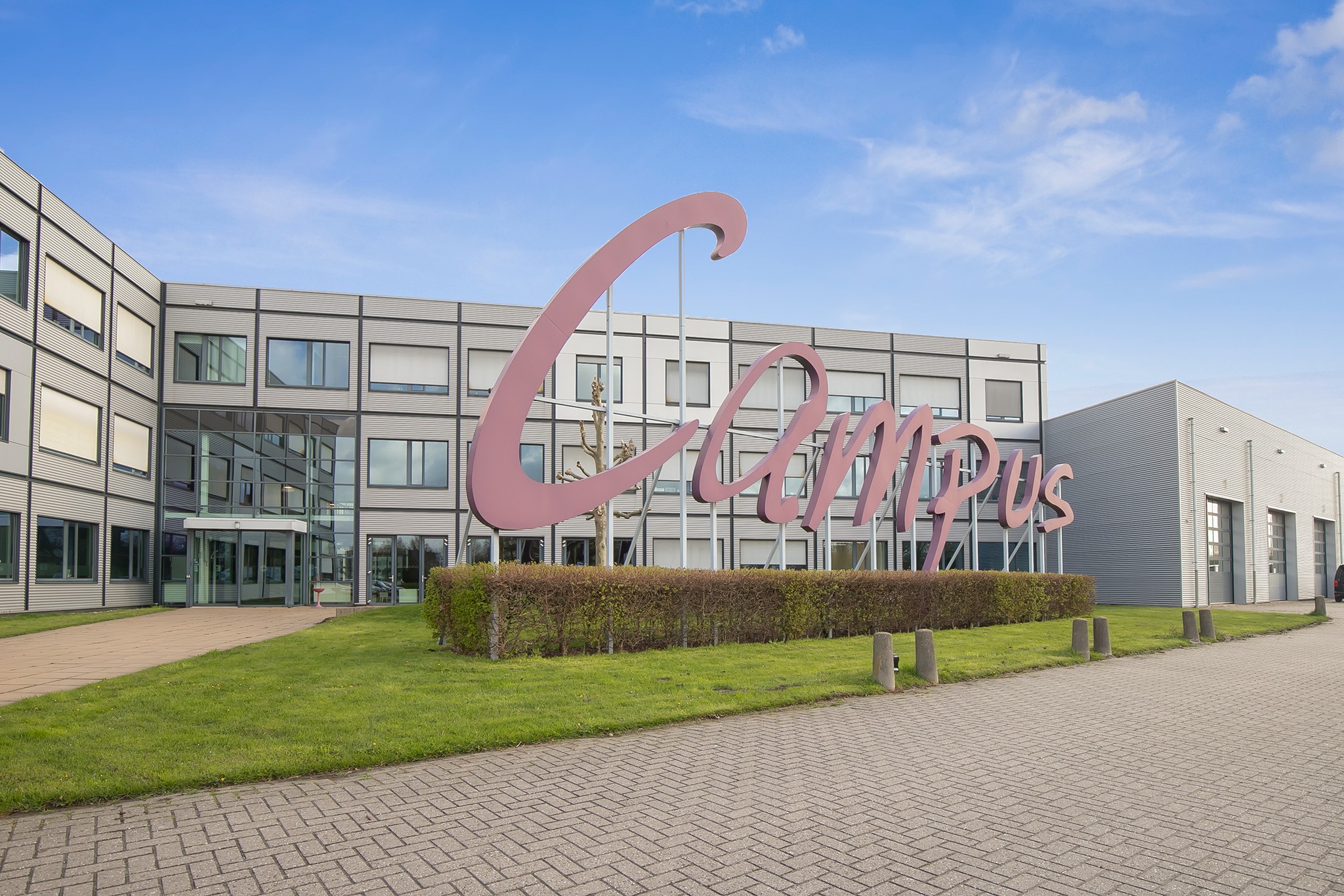 Campus Business Center kantoorpand beheerd door Technovast